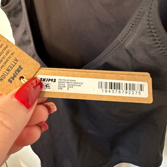 SKIMS Recycled Swim Scoop neck one piece Onyx 2X - Picture 10 of 10